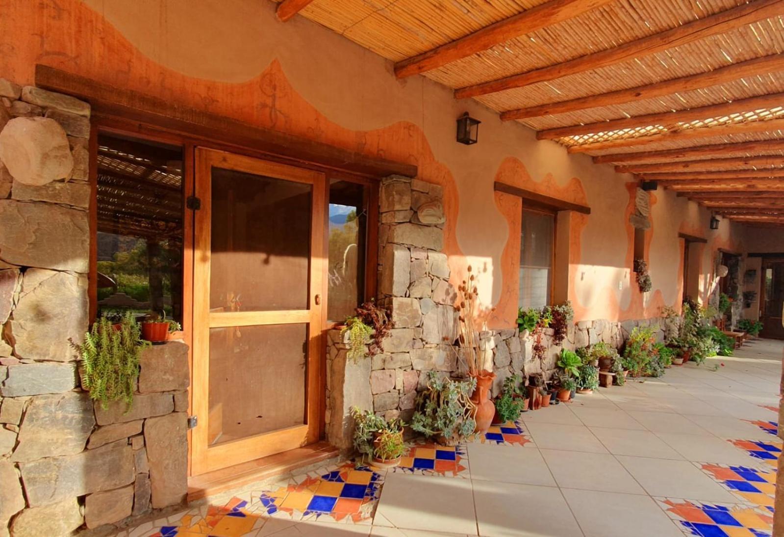 Villa Solar Del Tropico à Huacalera Extérieur photo
